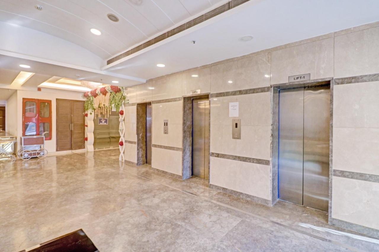 Oyo Townhouse 484 Sanskriti Hotel Delhi  Exterior foto