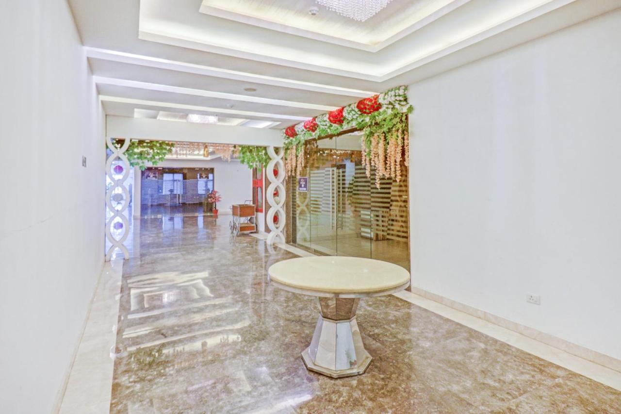 Oyo Townhouse 484 Sanskriti Hotel Delhi  Exterior foto